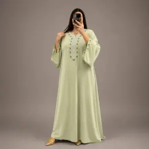 Caftan Marocain crépe rosa avec Broderie Florale