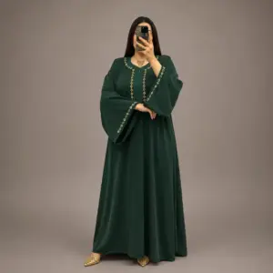 Caftan Marocain crépe rosa avec Broderie Florale