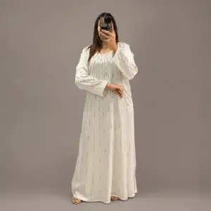 Caftan Perlé avec Strass Dorés