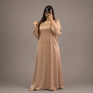 Caftan Perlé avec Strass Dorés