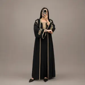 Kimono avec Broderie Dorée et Sfifa