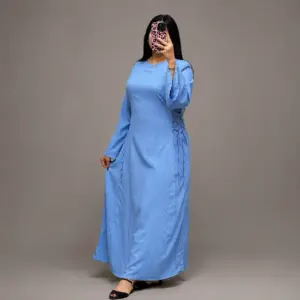 Robe Longue Plissée avec Laçage Latéral